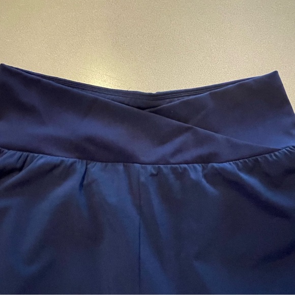 Navy Blue Running Workout Gym Yoga Shorts With Liner, Size Small NWOT - Picture 3 of 7